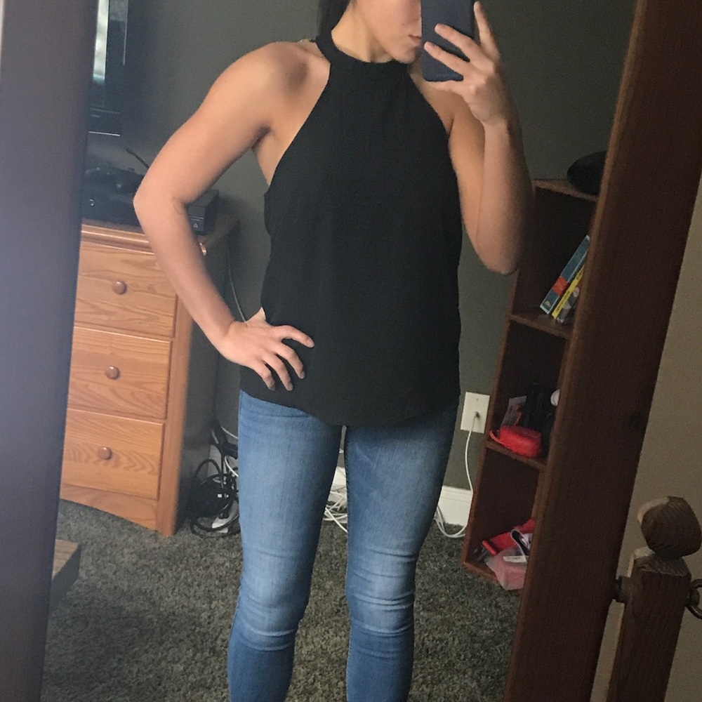 Backless tank top